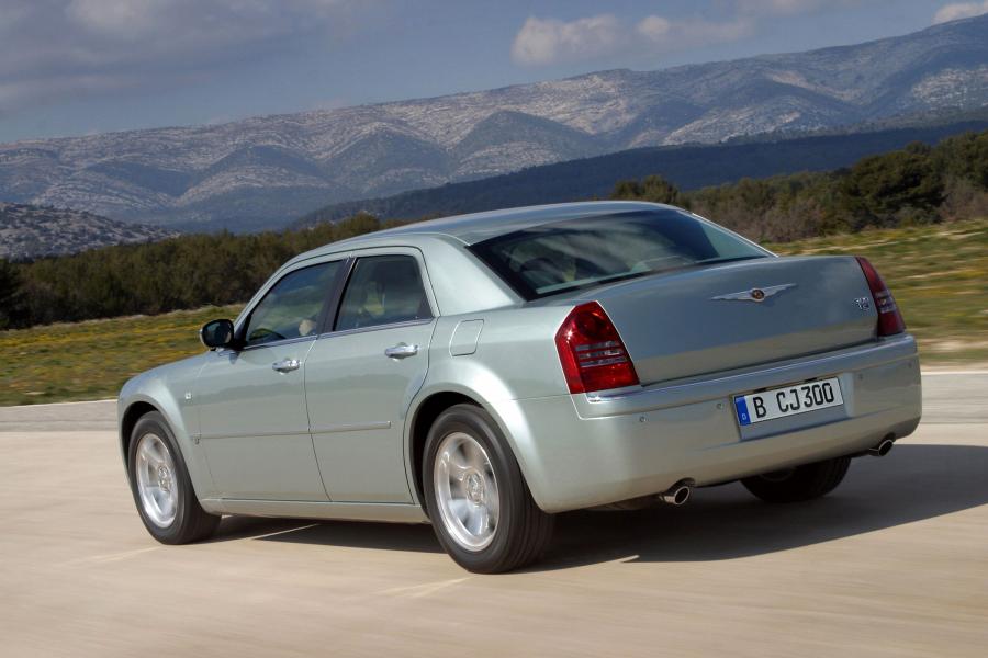  Chrysler 300C (LX) 2005 года  (фото 54 из 120)